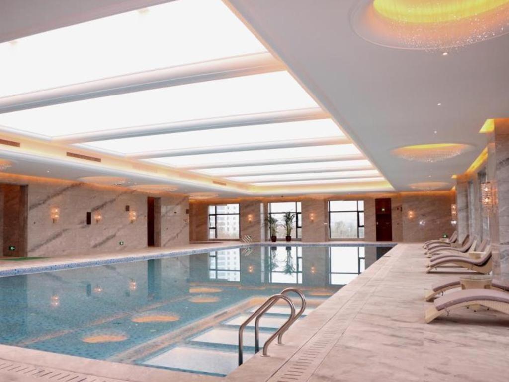 Отель Wyndham Grand Plaza Royale Xianglin Shaoyang Экстерьер фото