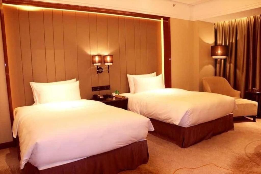 Отель Wyndham Grand Plaza Royale Xianglin Shaoyang Экстерьер фото