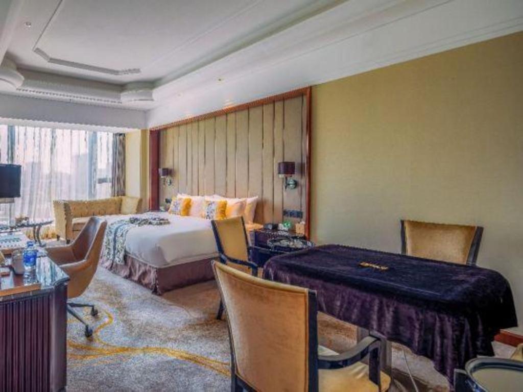 Отель Wyndham Grand Plaza Royale Xianglin Shaoyang Экстерьер фото