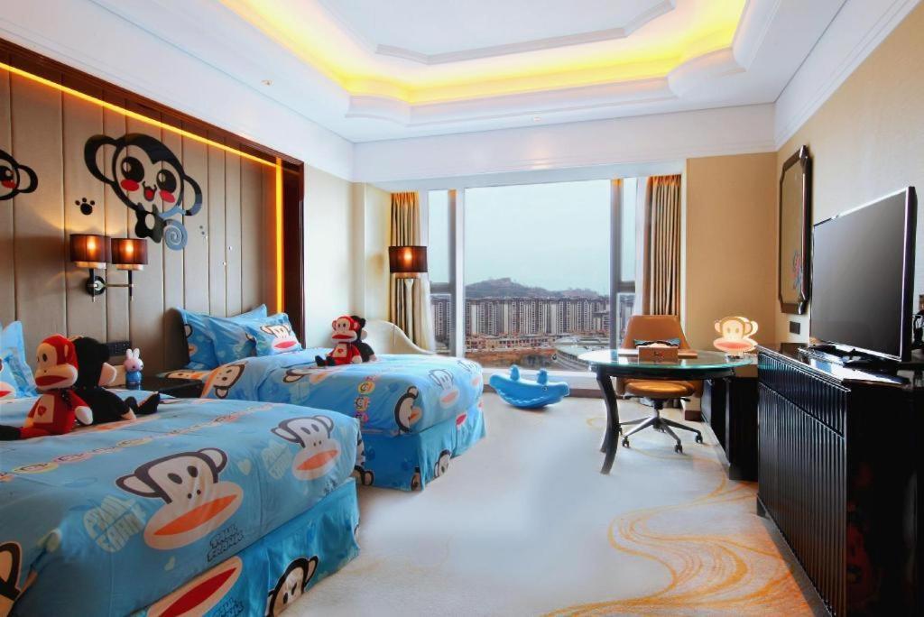 Отель Wyndham Grand Plaza Royale Xianglin Shaoyang Экстерьер фото