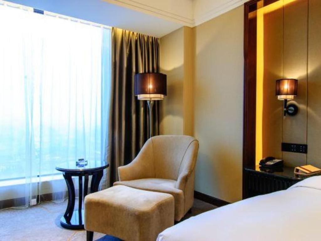 Отель Wyndham Grand Plaza Royale Xianglin Shaoyang Экстерьер фото