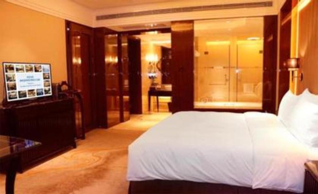 Отель Wyndham Grand Plaza Royale Xianglin Shaoyang Экстерьер фото